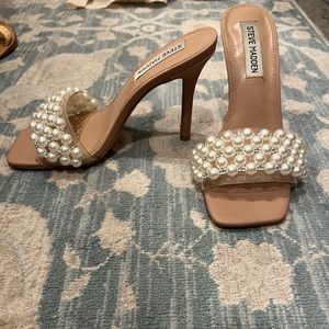 Steve Madden Pearl Heels Size 6